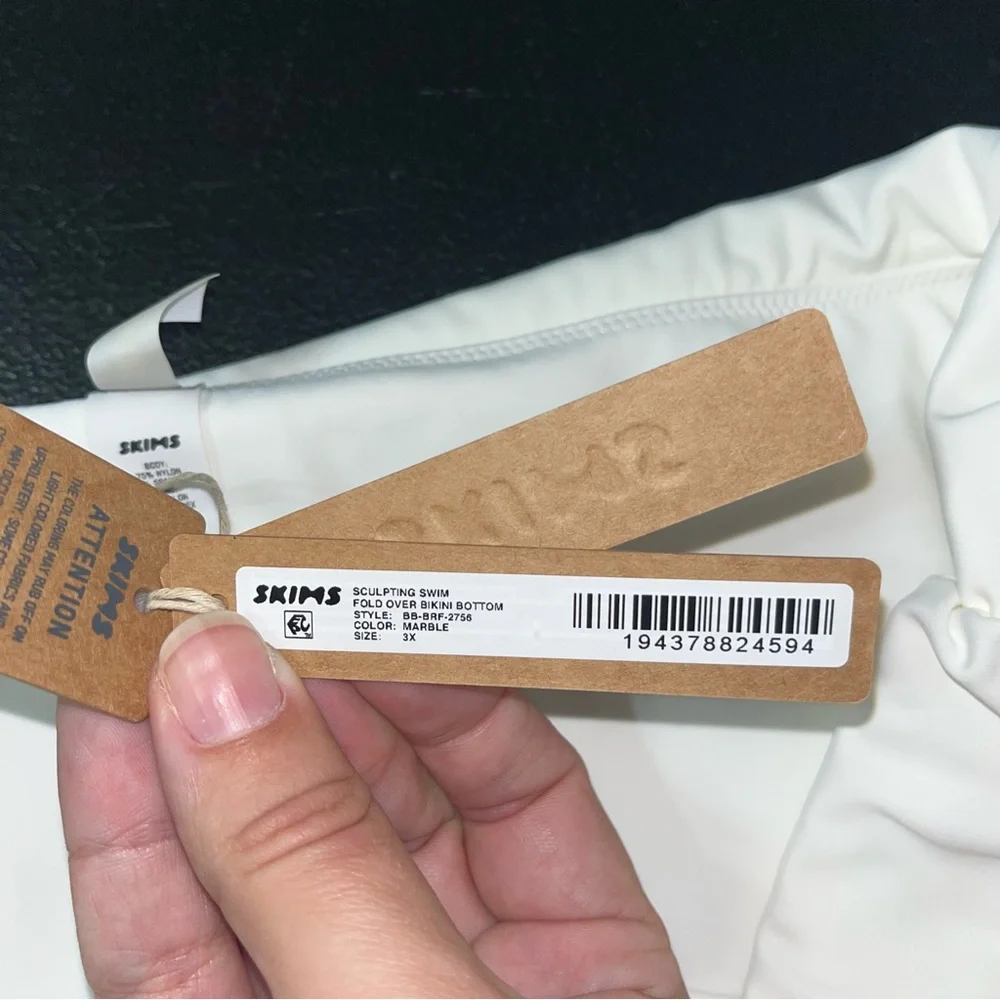 Skims sculpted swim fold over bikini bottom-brand new with tags!